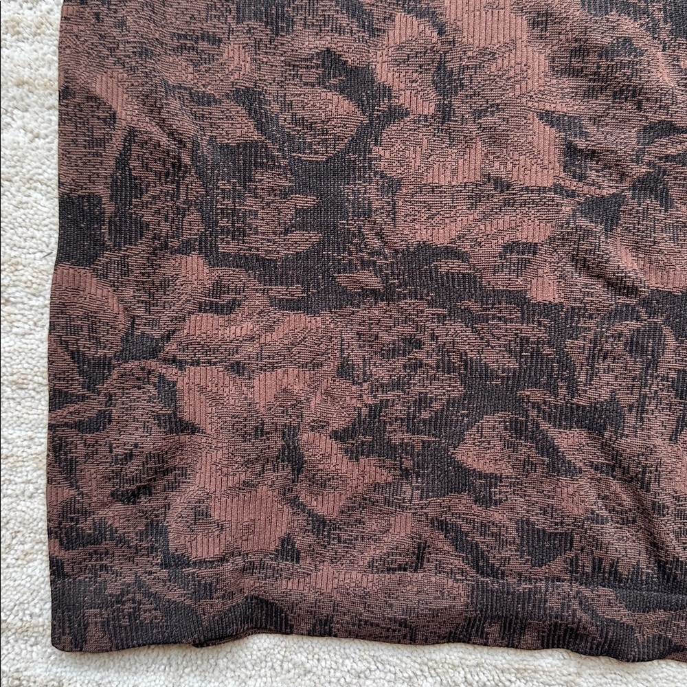 Like New: Athleta Momentum Floral Tank Top Seamless Racerback Brown Small - Picture 9 of 14